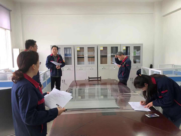 第二建筑工程事業(yè)部開展“設(shè)備見本色”專項活動