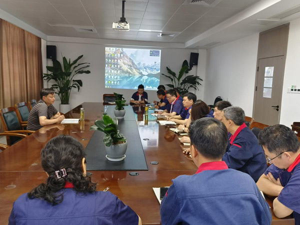 公司副總經(jīng)理、安全總監(jiān)到鋼構(gòu)公司調(diào)研