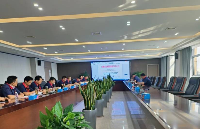 運用浙江‘千萬工程’經(jīng)驗案例，加強公司5S管理工作會議
