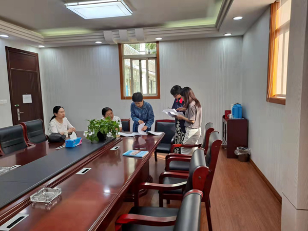 市統(tǒng)計(jì)局到公司開展統(tǒng)計(jì)專項(xiàng)檢查工作 市統(tǒng)計(jì)局到公司開展統(tǒng)計(jì)專項(xiàng)檢查工作